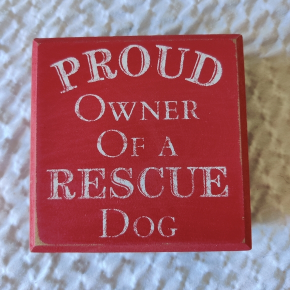 🗺️ Wooden Box Sign Proud Owner of a Rescue Dog - Picture 4 of 7